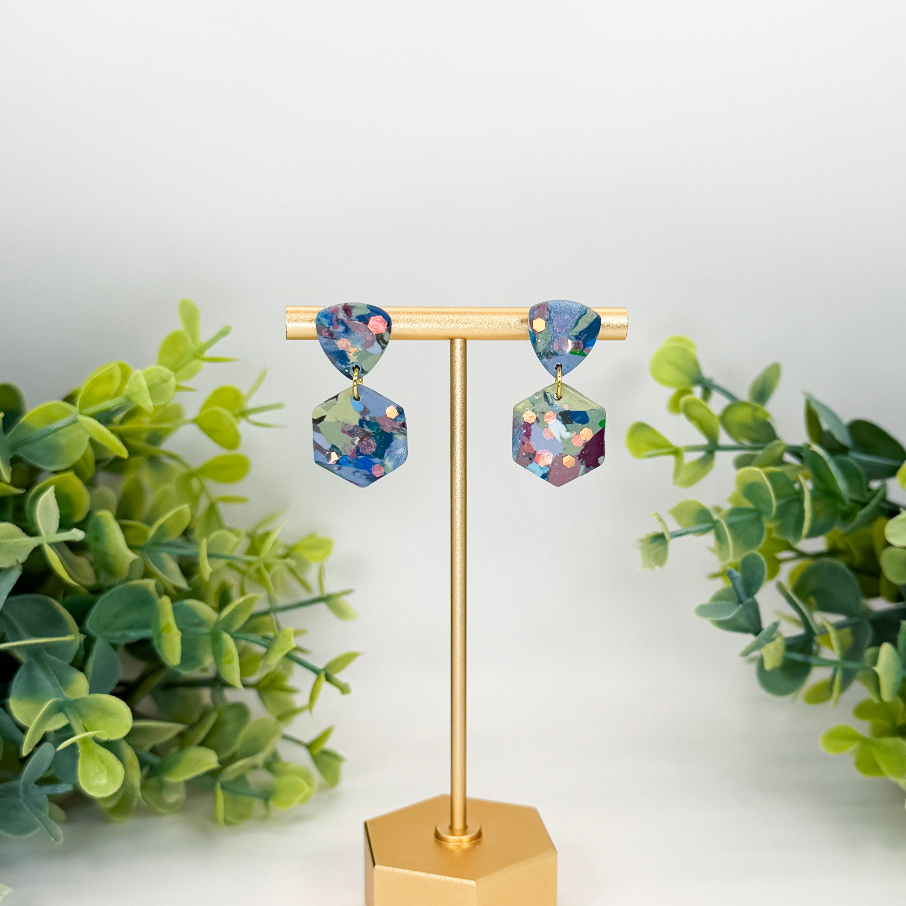 Gia Dangles