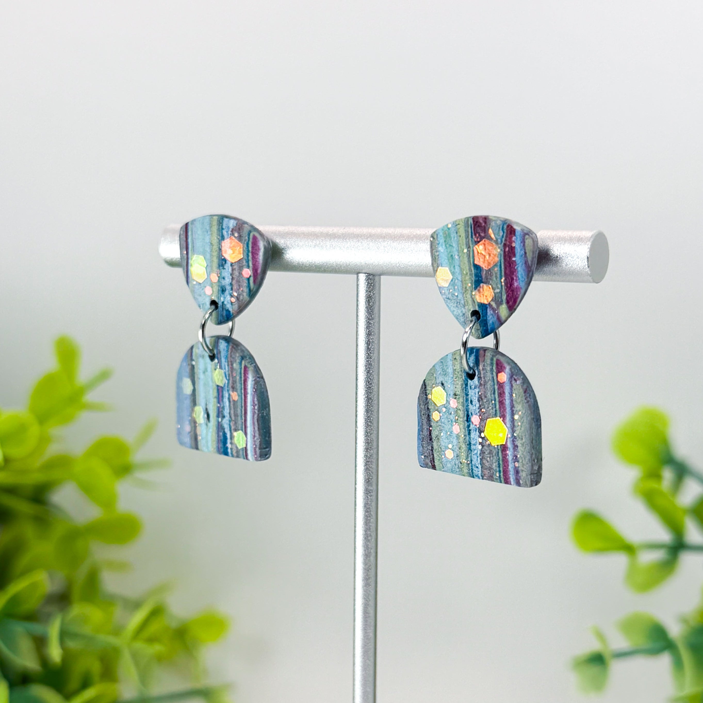 Savannah Dangles