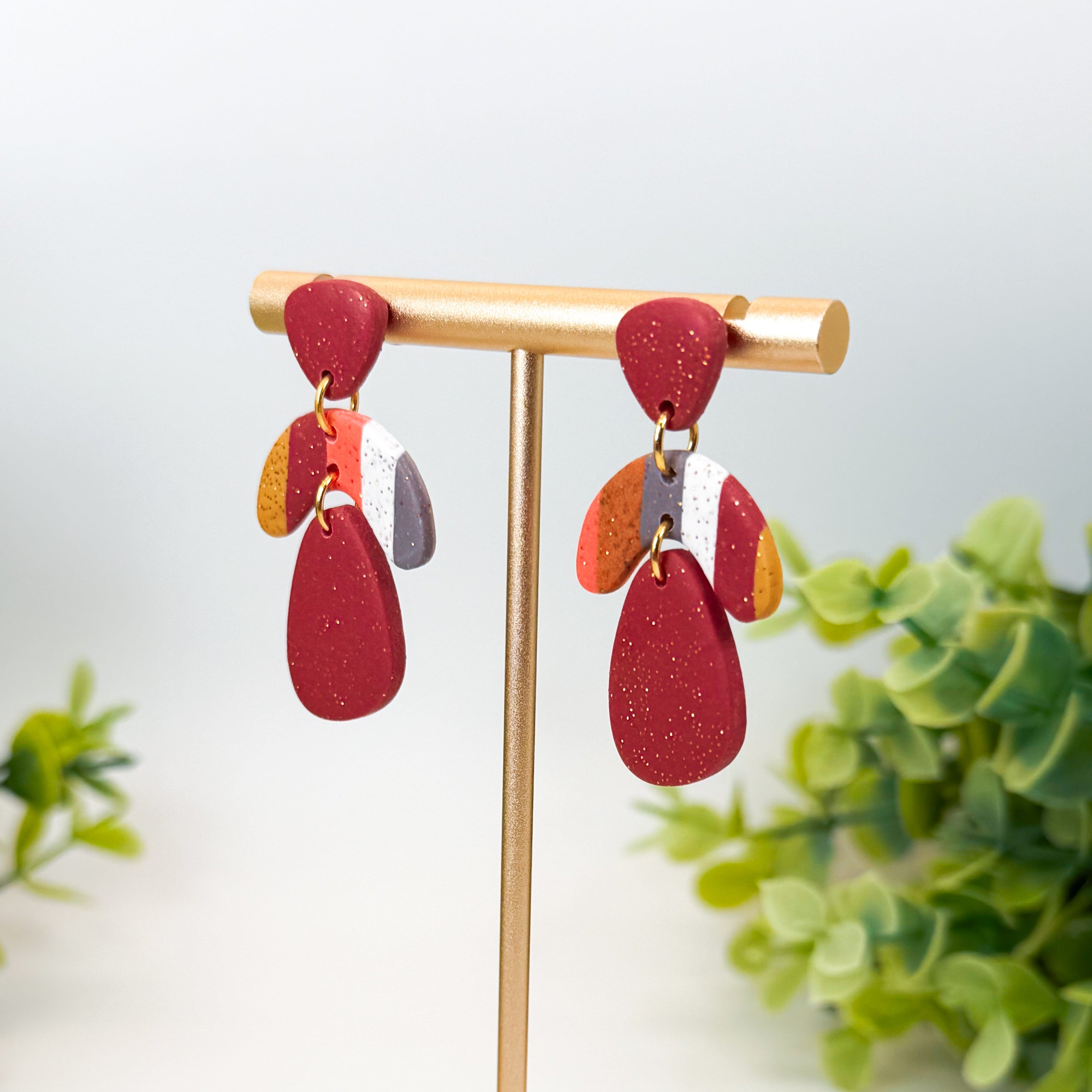 Thea Dangles