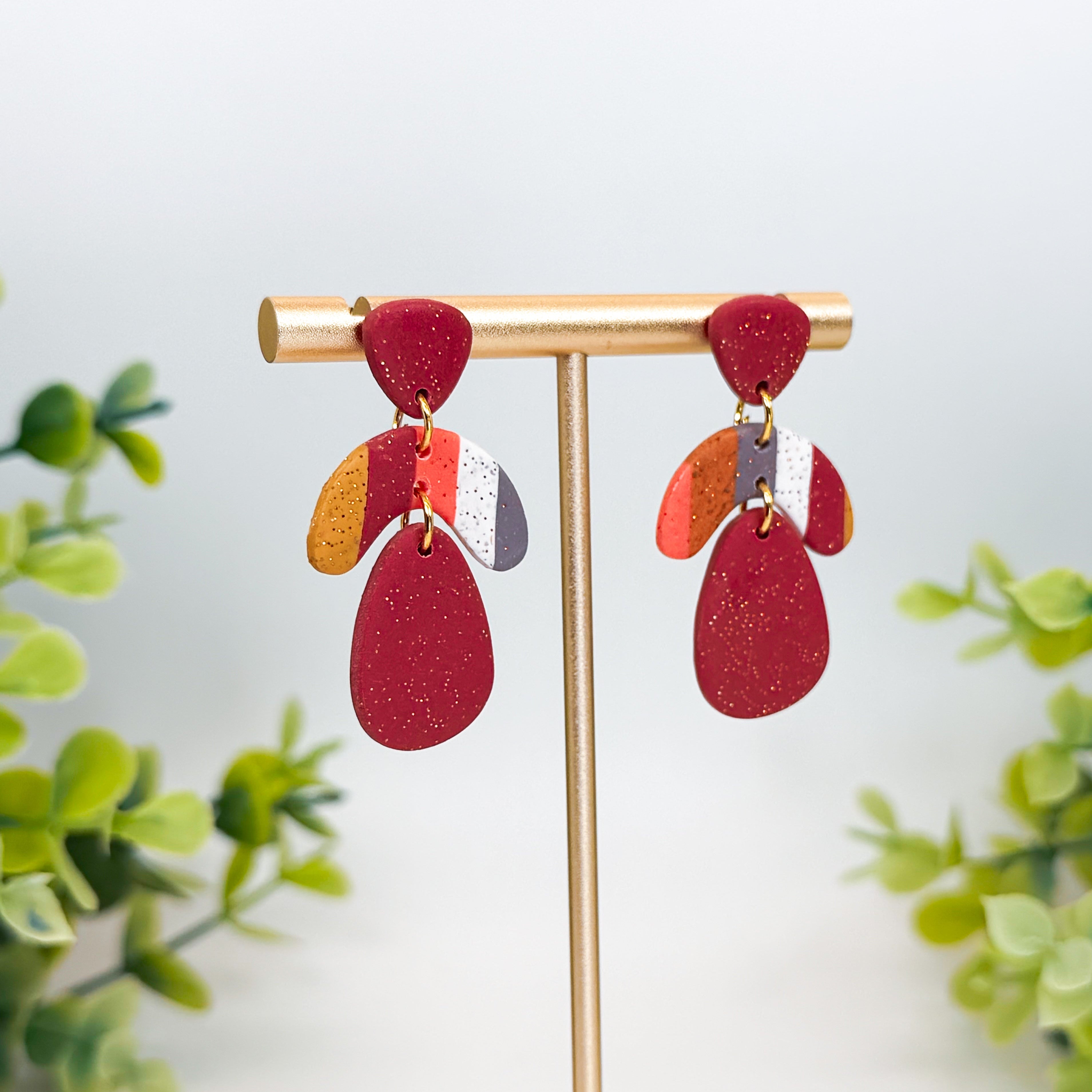 Thea Dangles