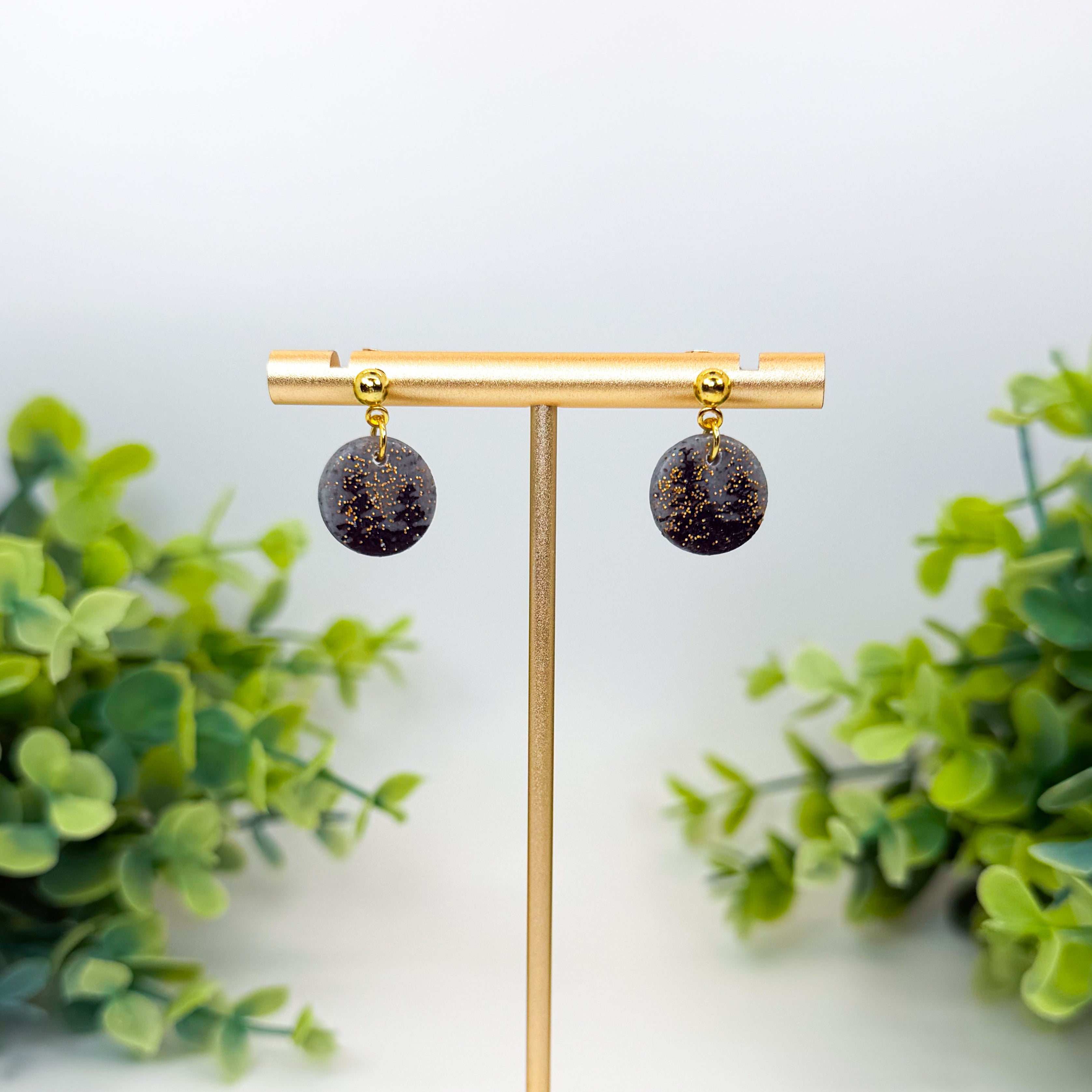 Sheena Dangles