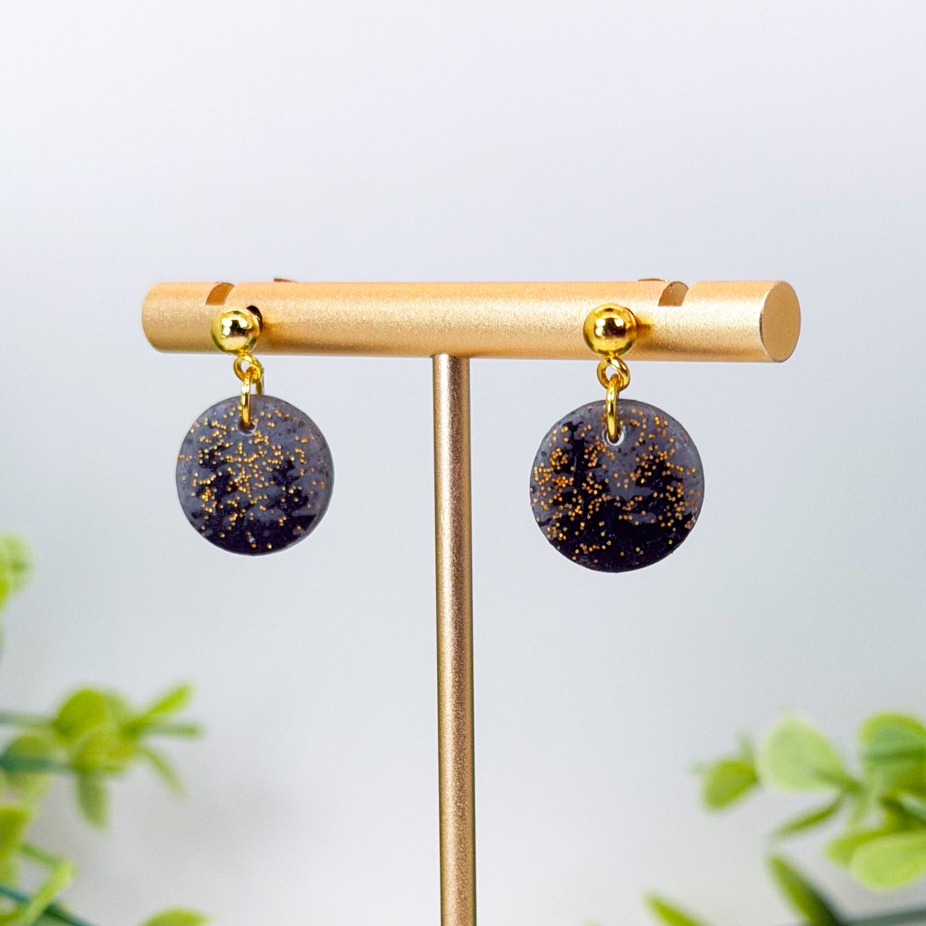 Sheena Dangles