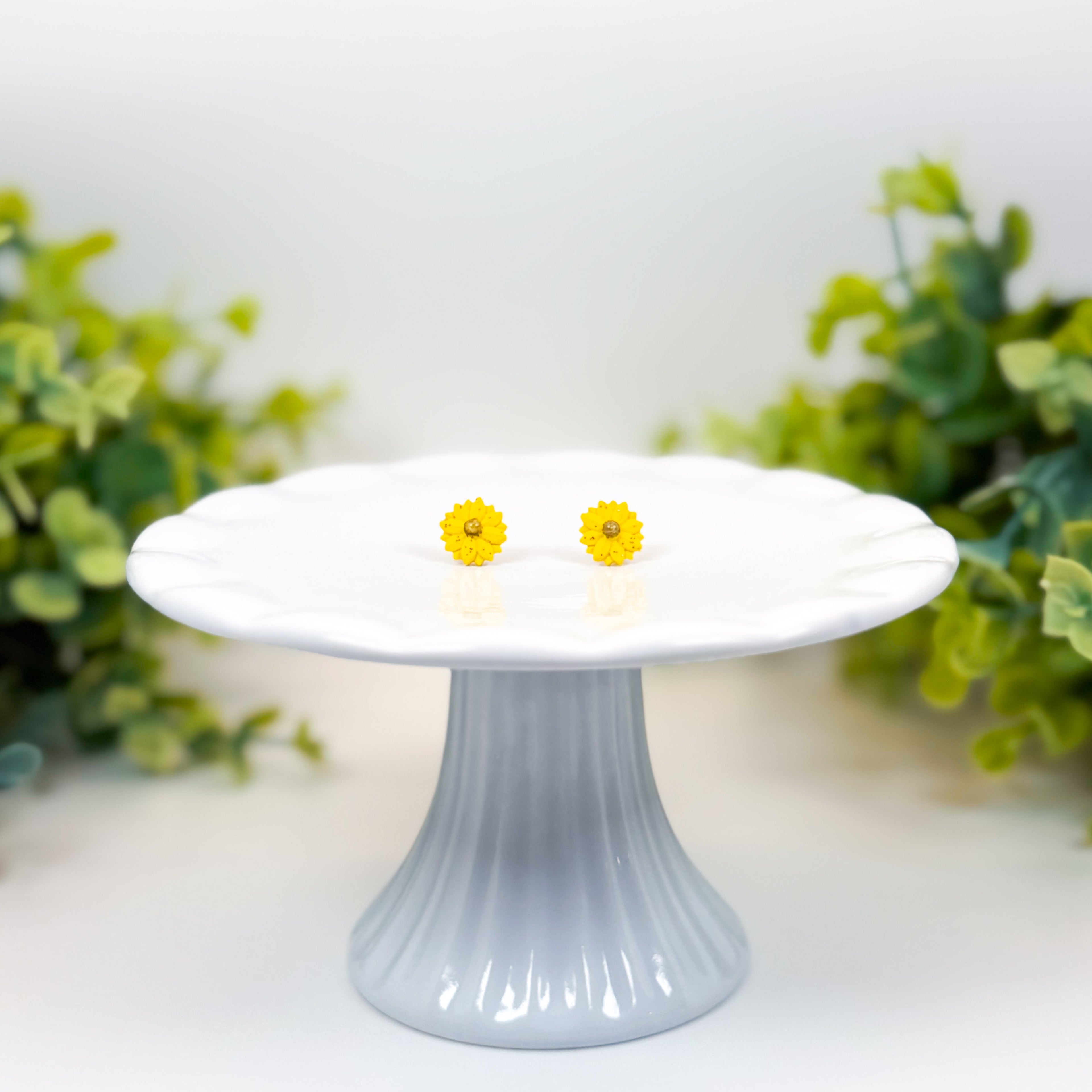 Marmalade Black Eyed Susan Studs