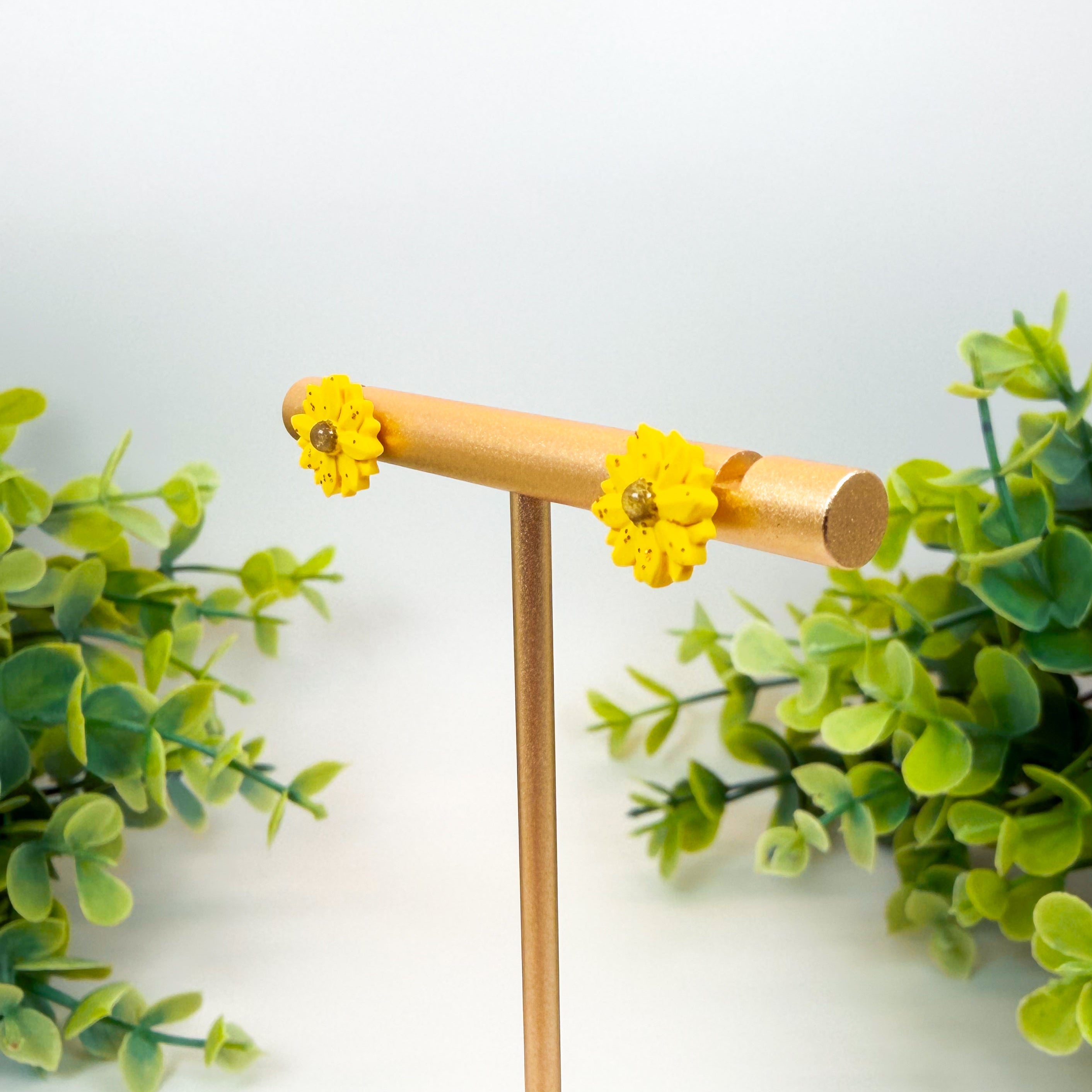 Marmalade Black Eyed Susan Studs